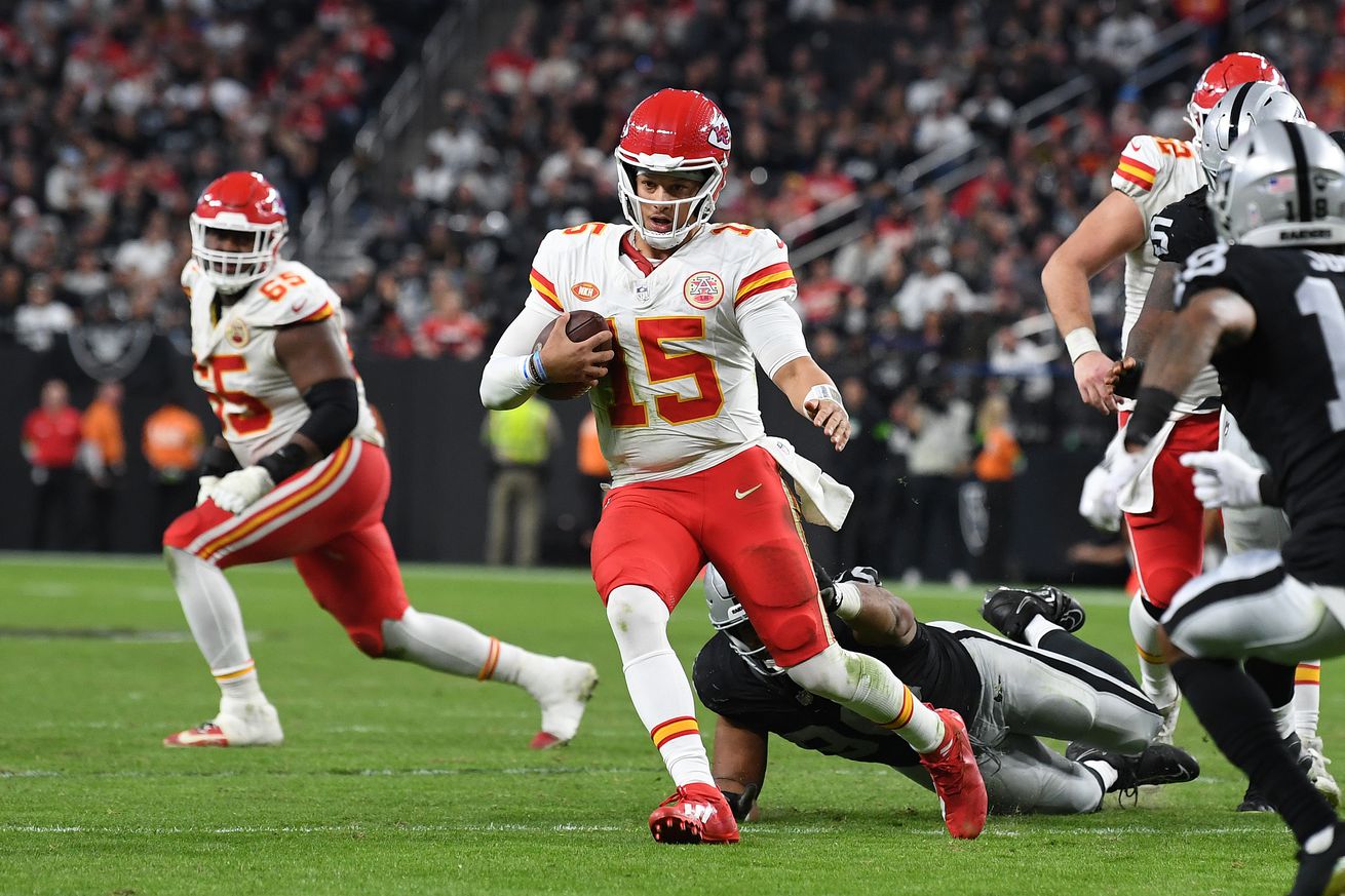 Kansas City Chiefs v Las Vegas Raiders