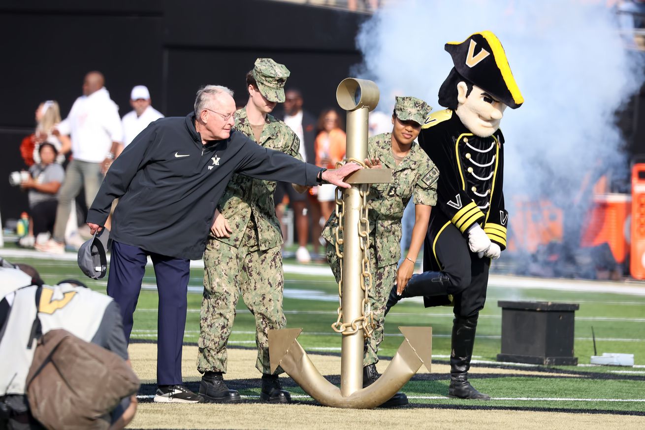 COLLEGE FOOTBALL: OCT 26 Texas at Vanderbilt