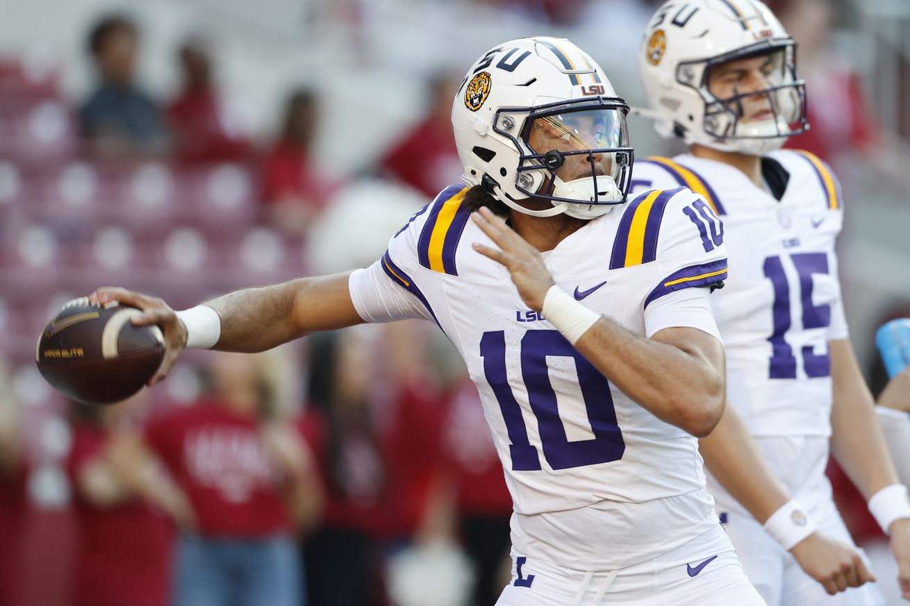 COLLEGE FOOTBALL: OCT 19 LSU at Arkansas