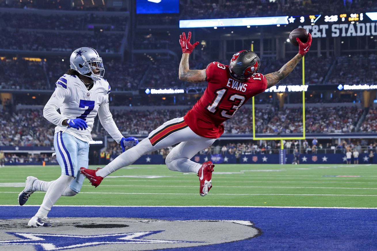 NFL: Tampa Bay Buccaneers at Dallas Cowboys